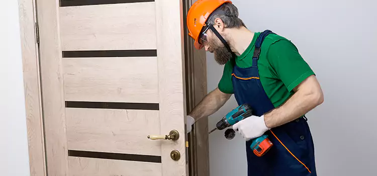 Replace Internal Door Handle with Lock Bryant